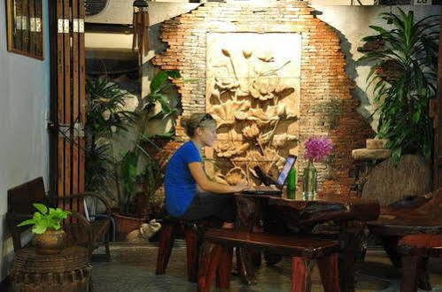 Hi-sukhumvit - 2*