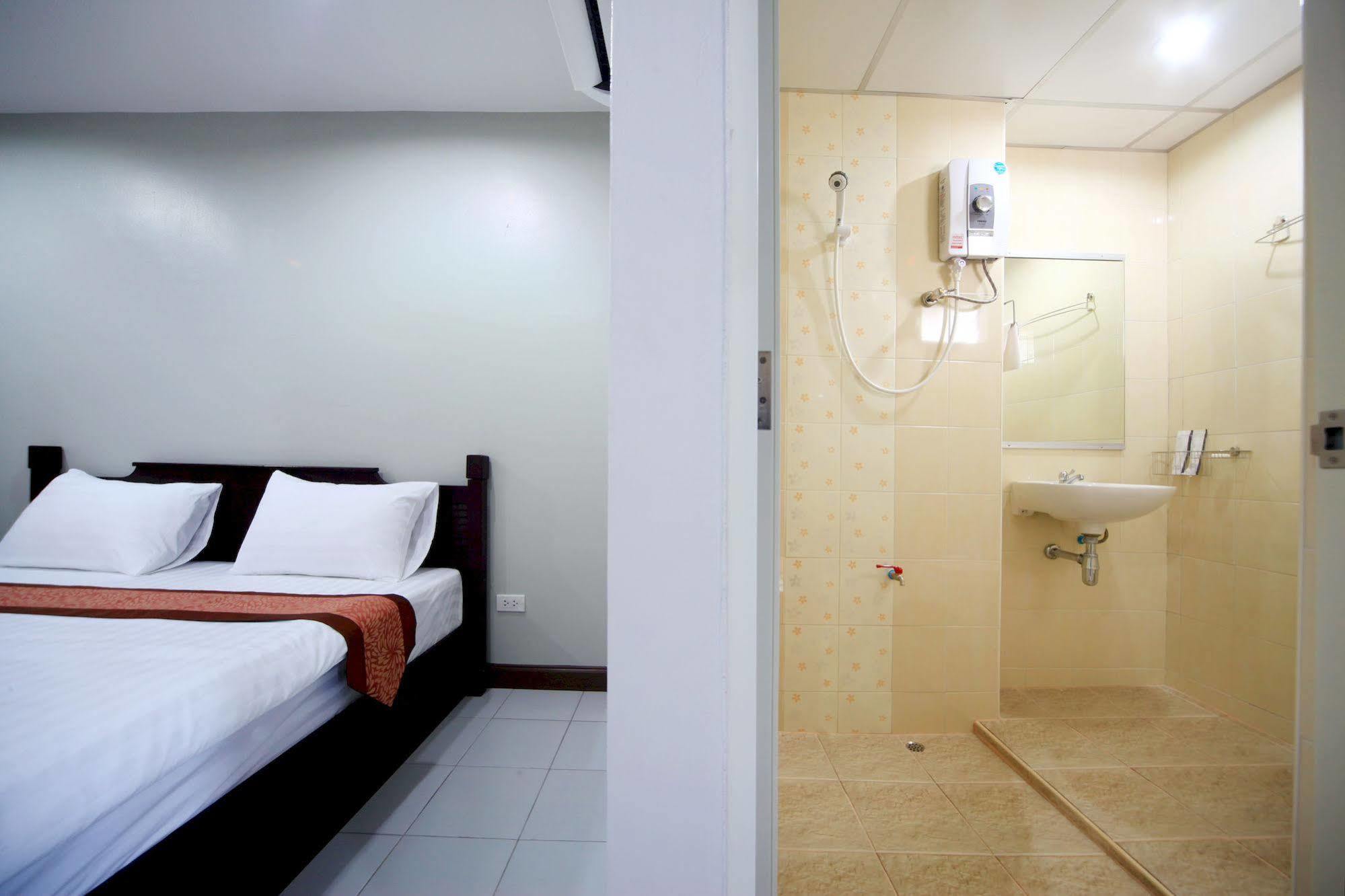 Paragon One Hotel