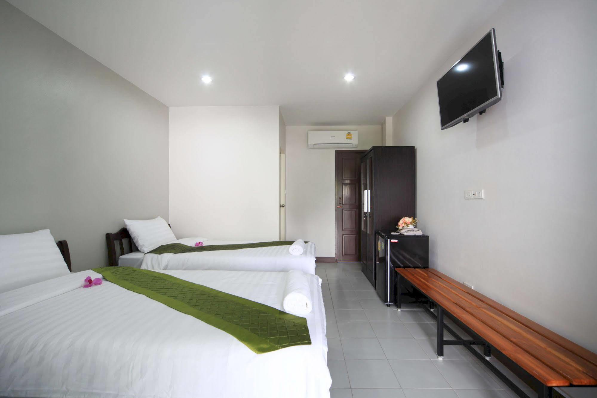 Paragon One Hotel 2*