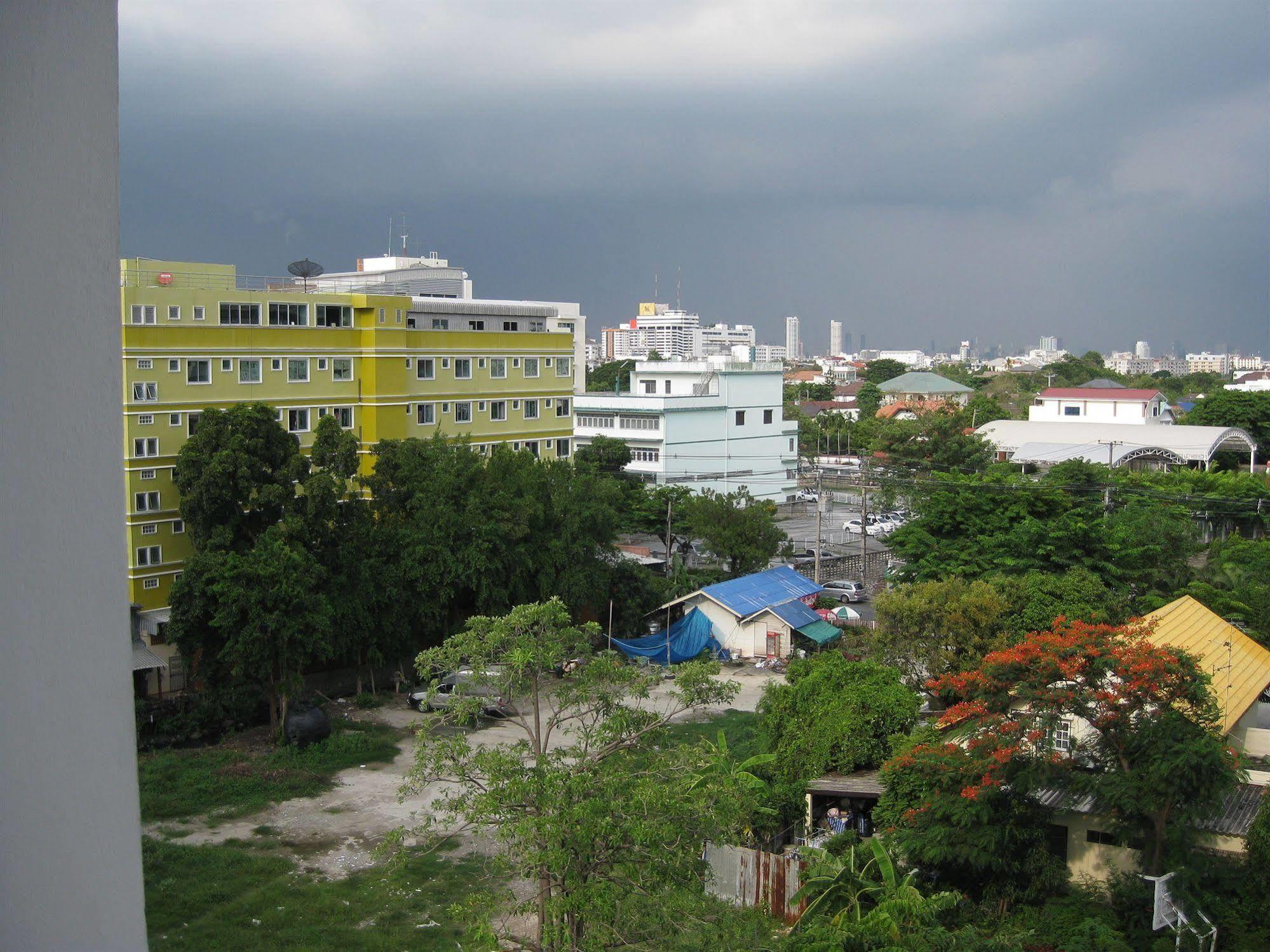 Hotel Komol