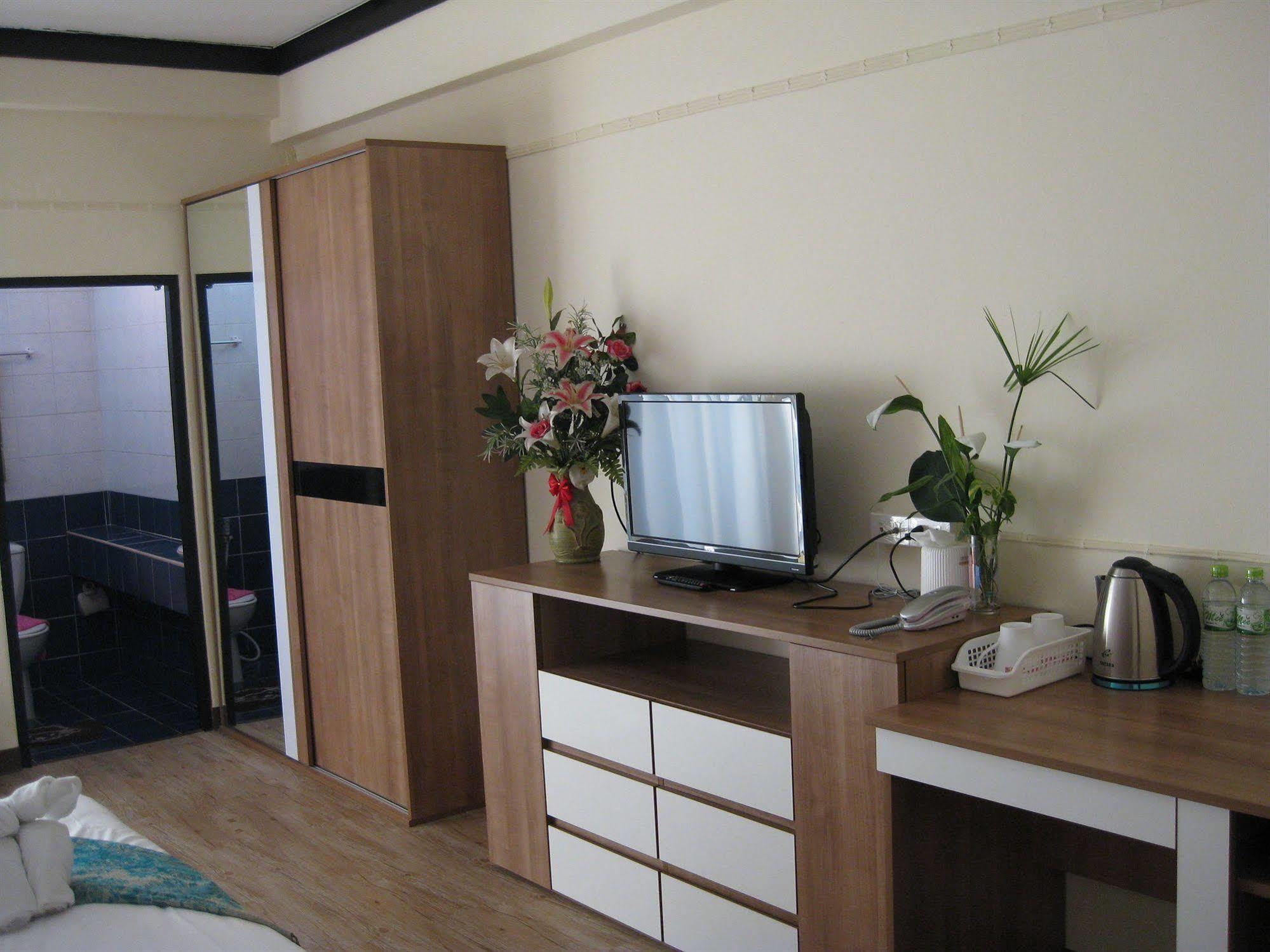 Komol Hotel