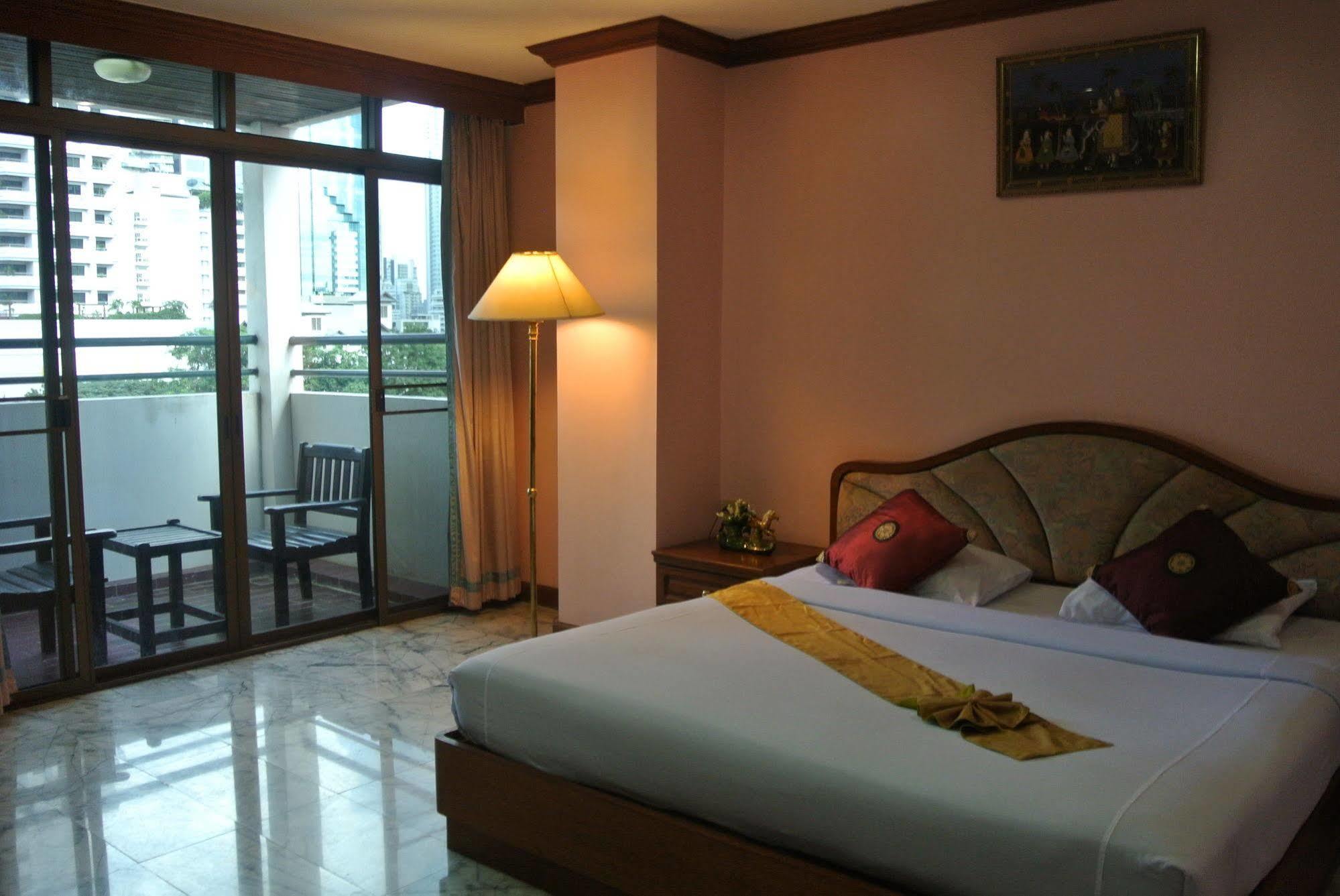 75 Paradise Lane Managed By Loft Group Bangkok