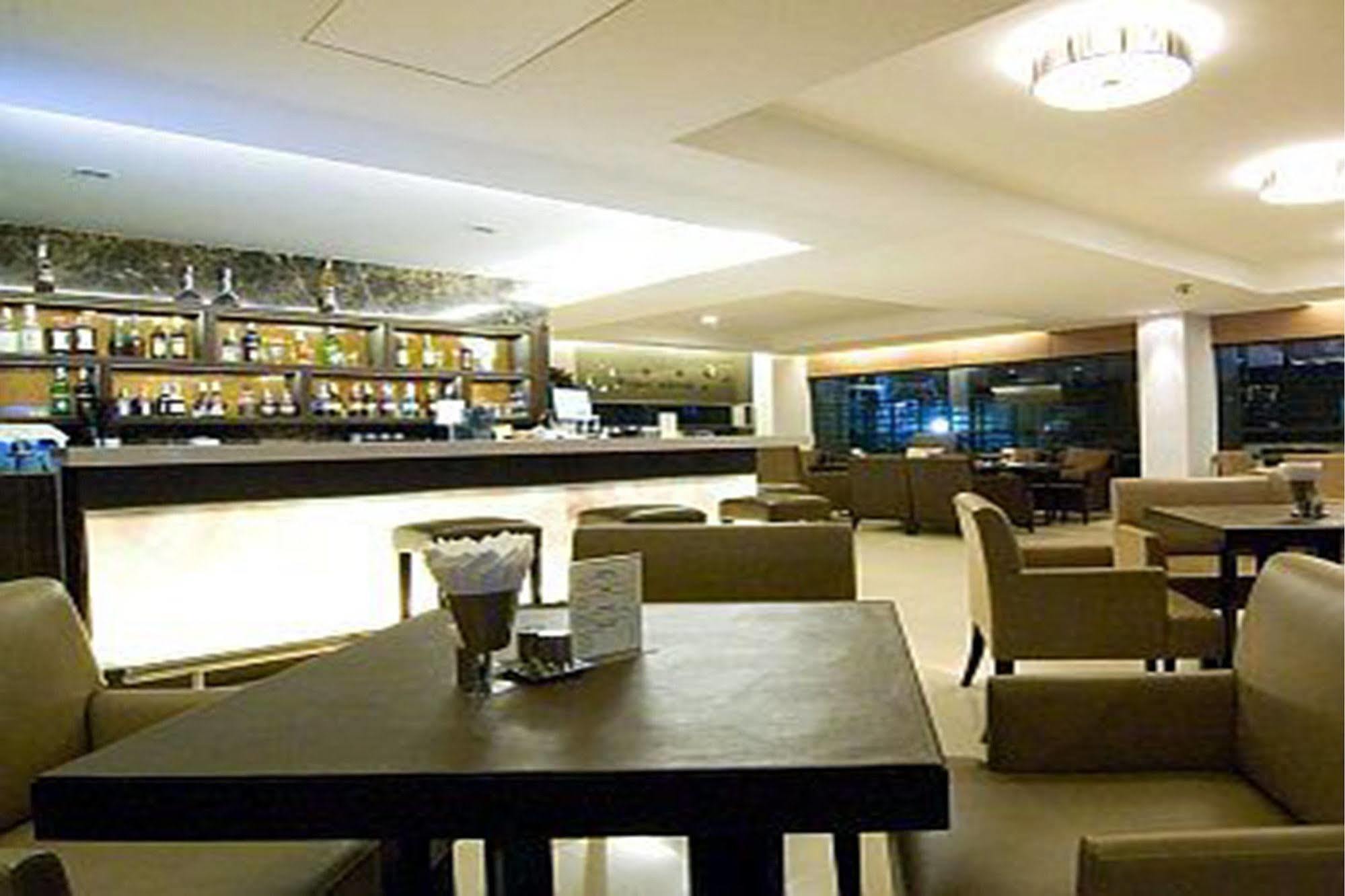 Hotel The Dawin Bangkok