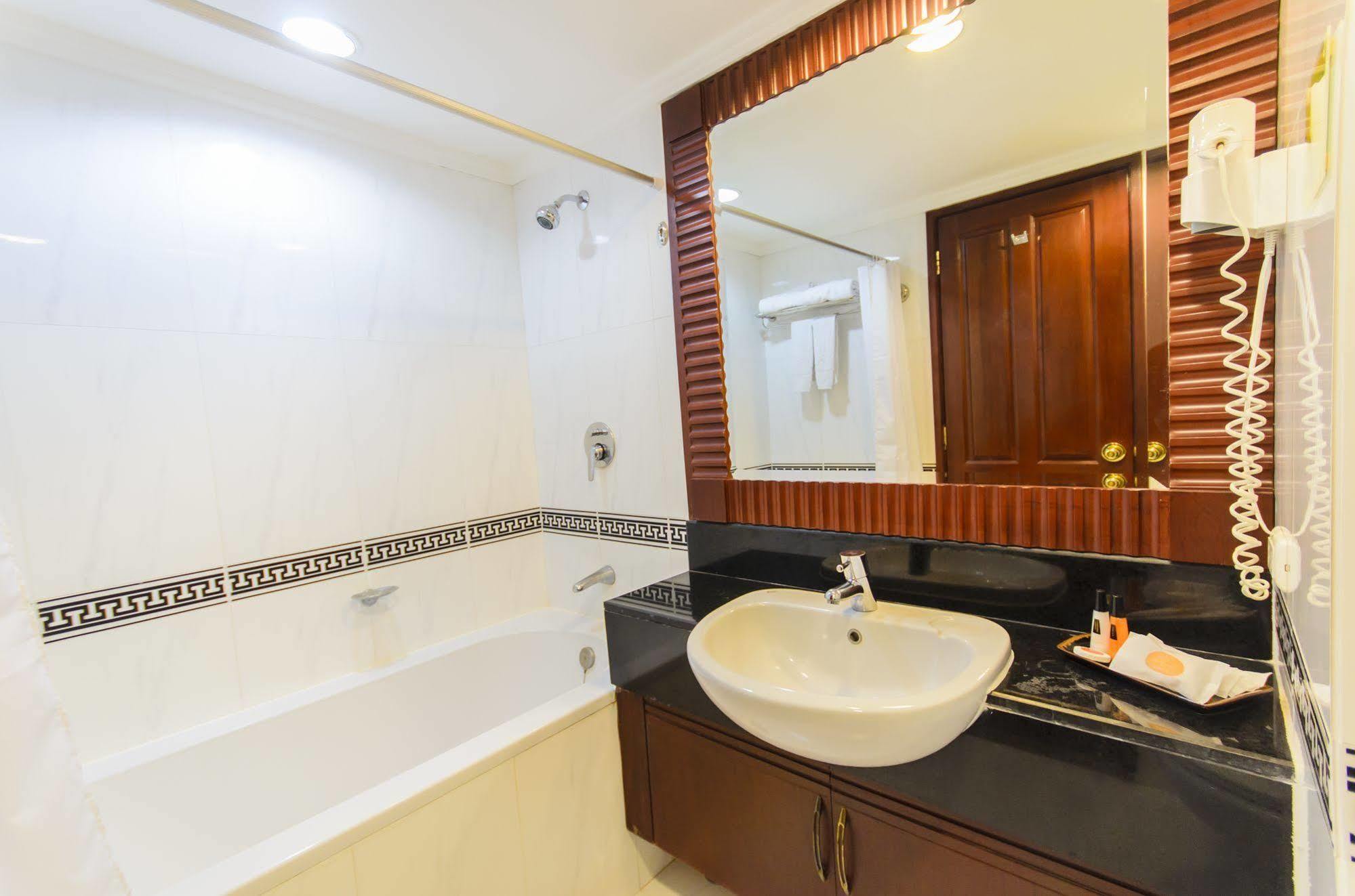 Palace 4* Bangkok