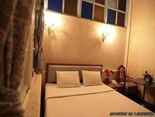 13 Coins Antique 2* Bangkok