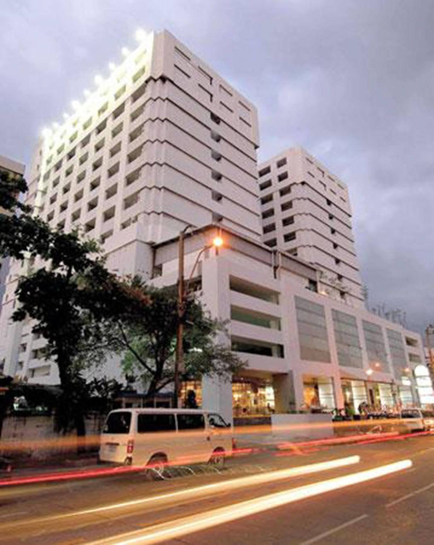 Princeton Khách sạn 4*