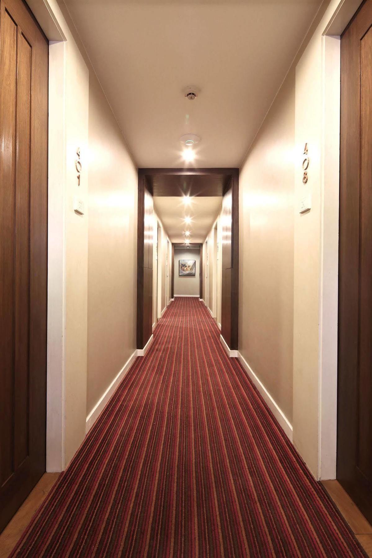 Bally Silom Hotel 3*