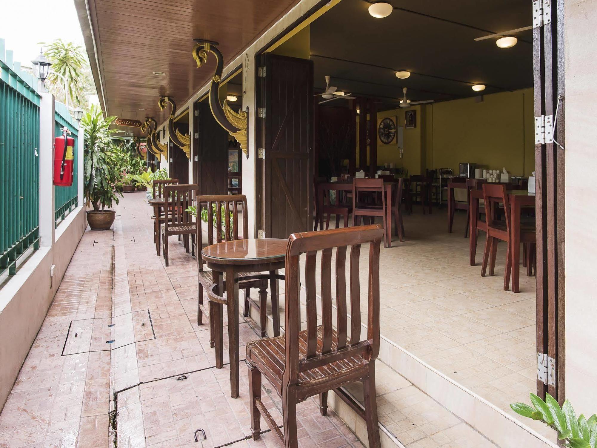 Oyo 434 Boonsiri Place Hotel Bangkok