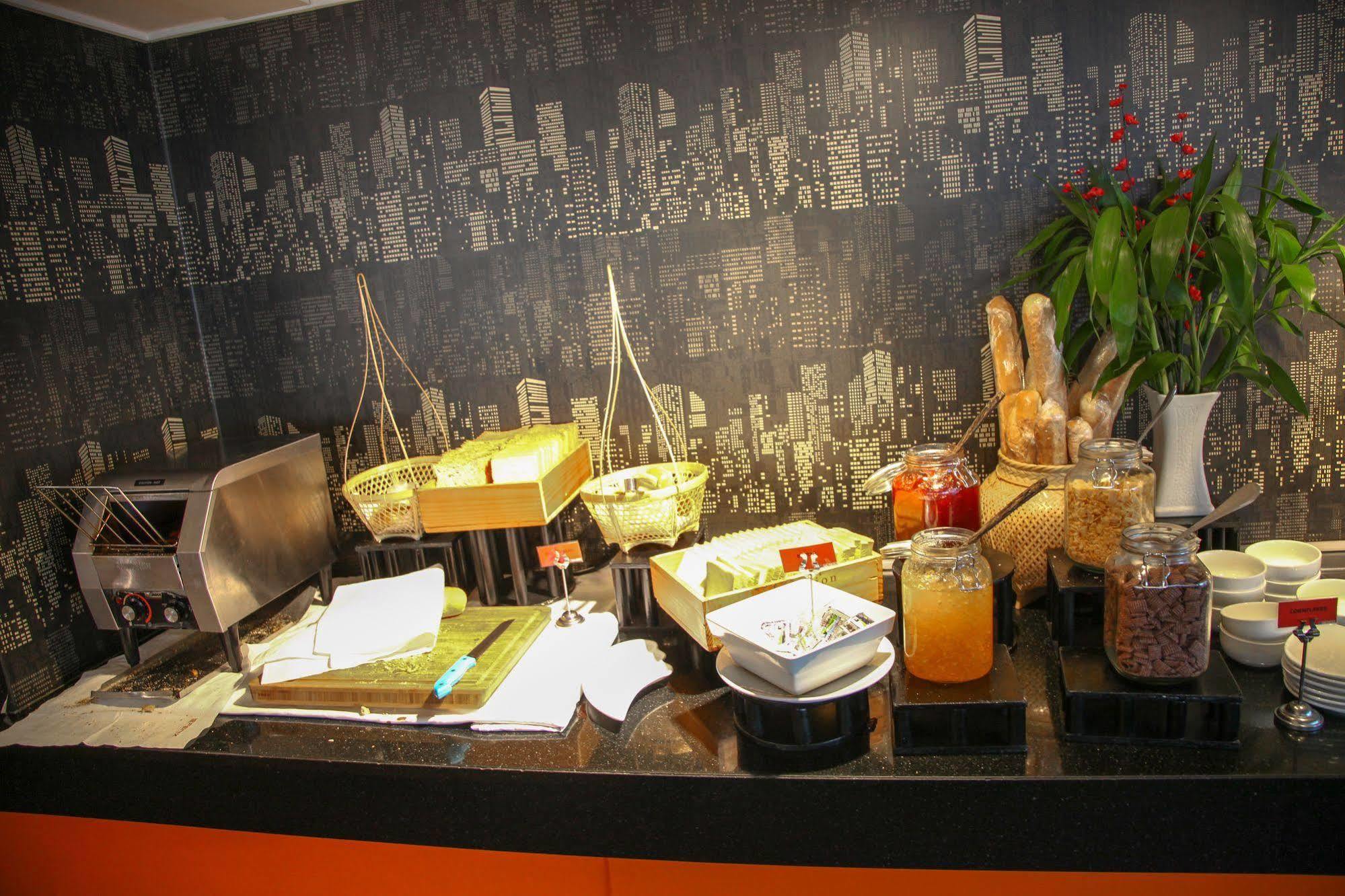 Le Fenix Sukhumvit 11 Banguecoque