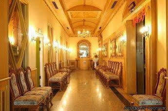 13 Coins Airport Min Buri 3*