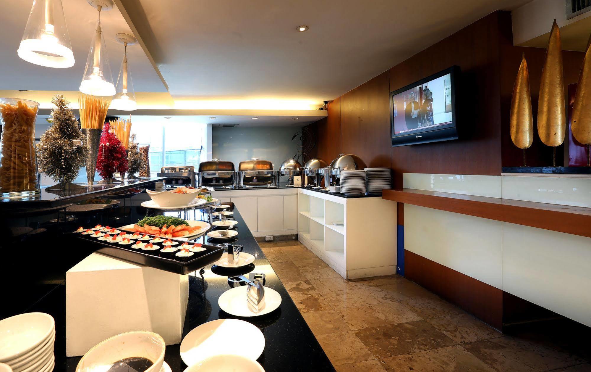 S15 Sukhumvit Hotell 4*