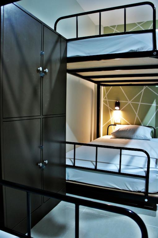 Hostal Link Corner Bangkok