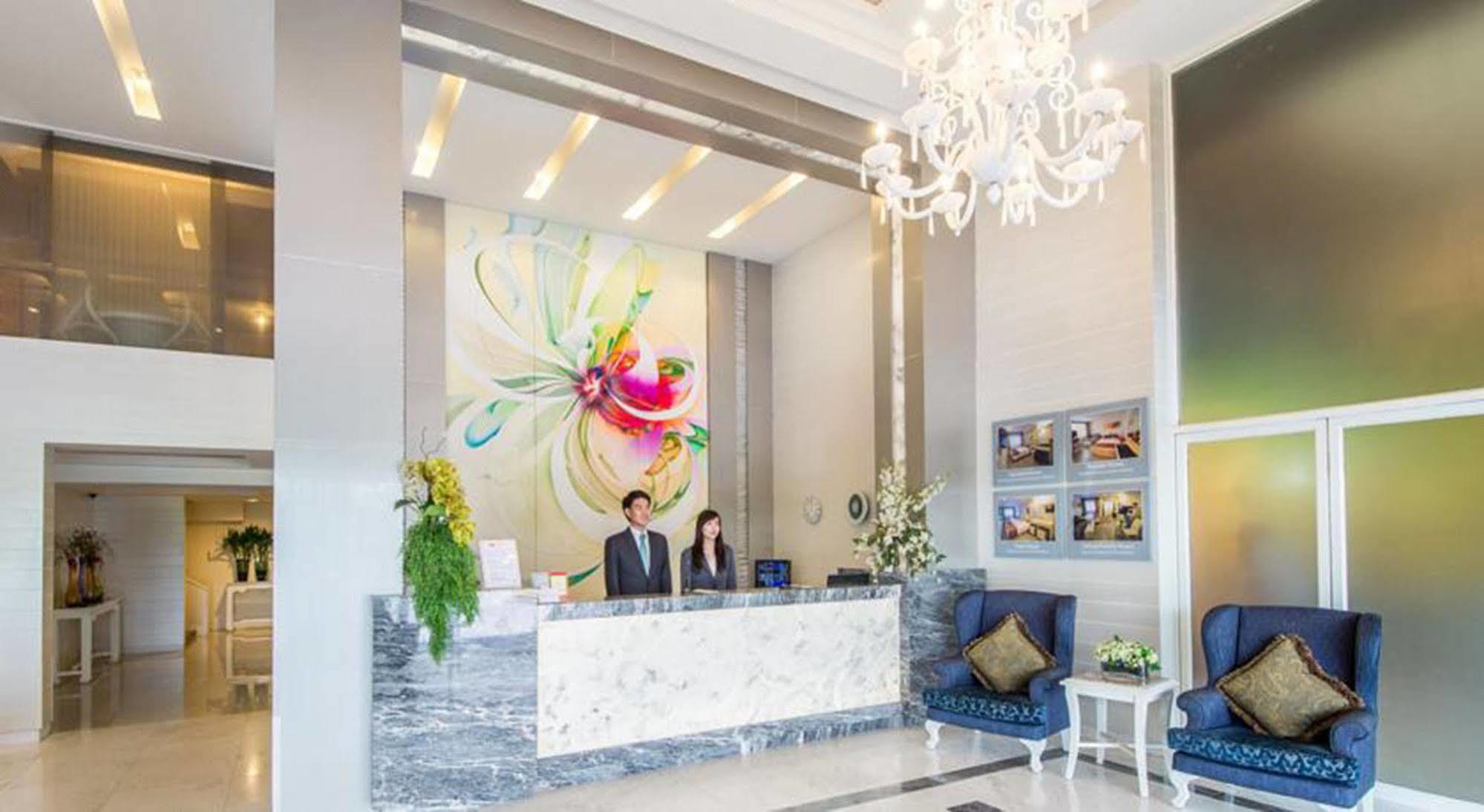 Pratunam Hotell 3*