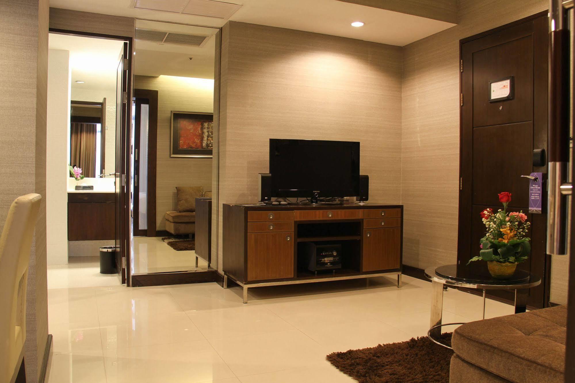 Khách sạn Furamaxclusive Asoke, Bangkok