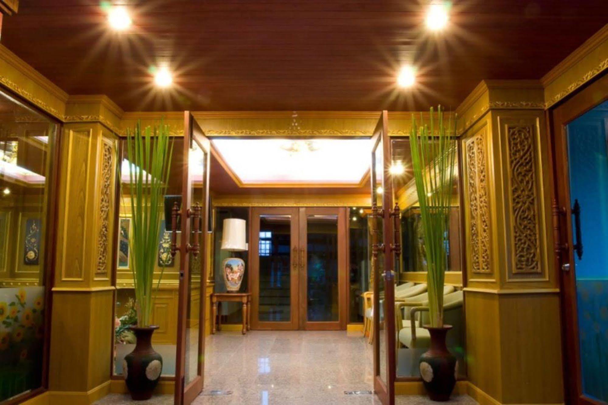 Hotel Oyo 280 Thai Garden
