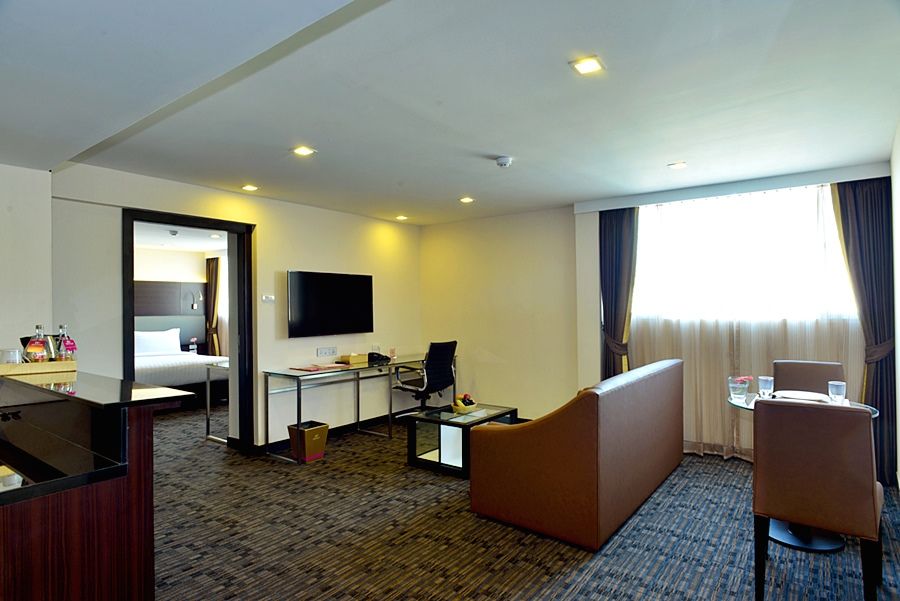 Royal Hotel 4*