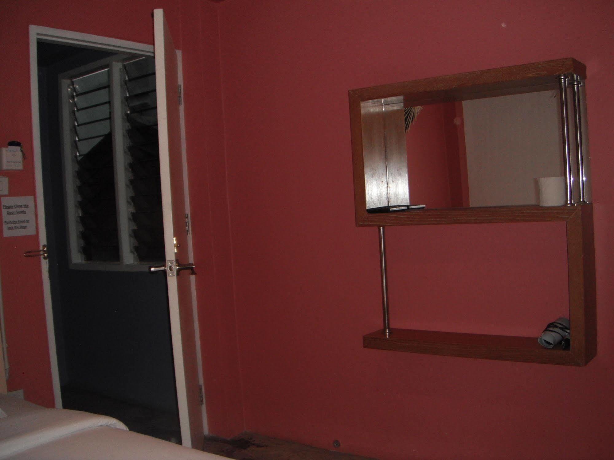At Smile Oasis Hotel