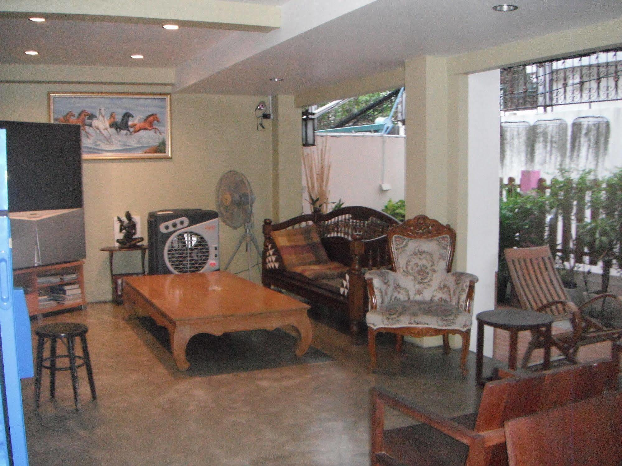 At Smile Oasis Hotel 2*