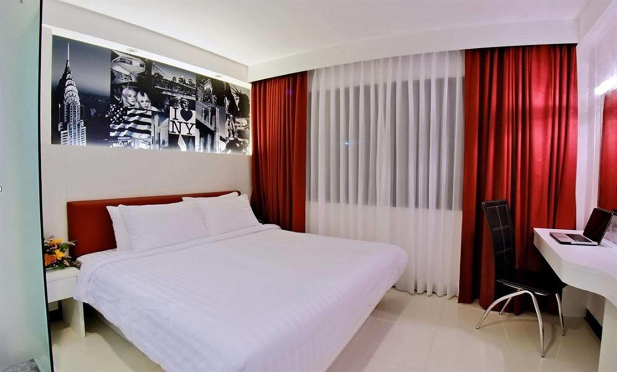 Khách sạn Citin Sukhumvit 11 Nana By Compass Hospitality