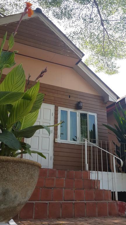 Nontnatee And Restaurant Homestay *