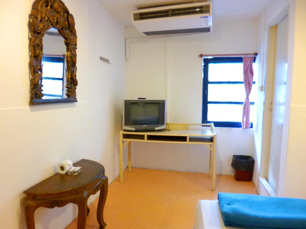 Sawasdee Welcome Inn Hostel