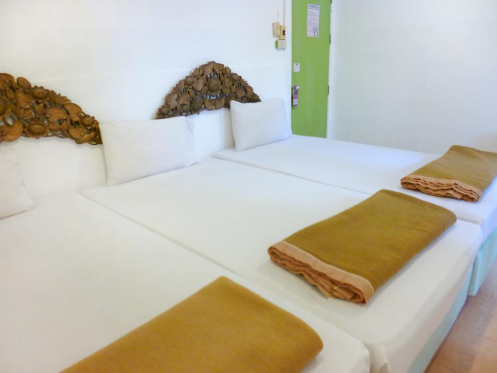 Hostel Sawasdee Welcome Inn *