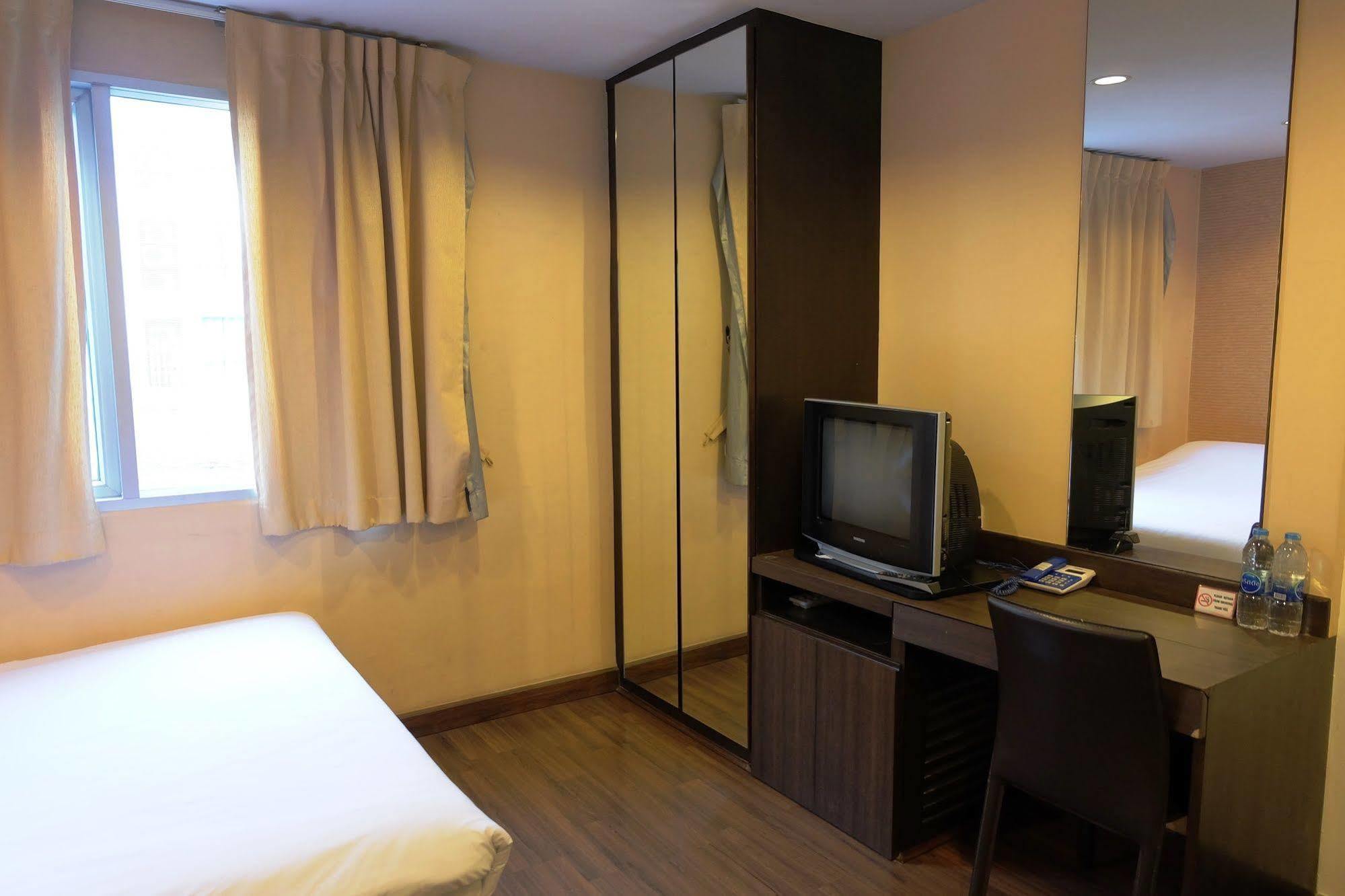 Take A Rest Hotel Bangkok