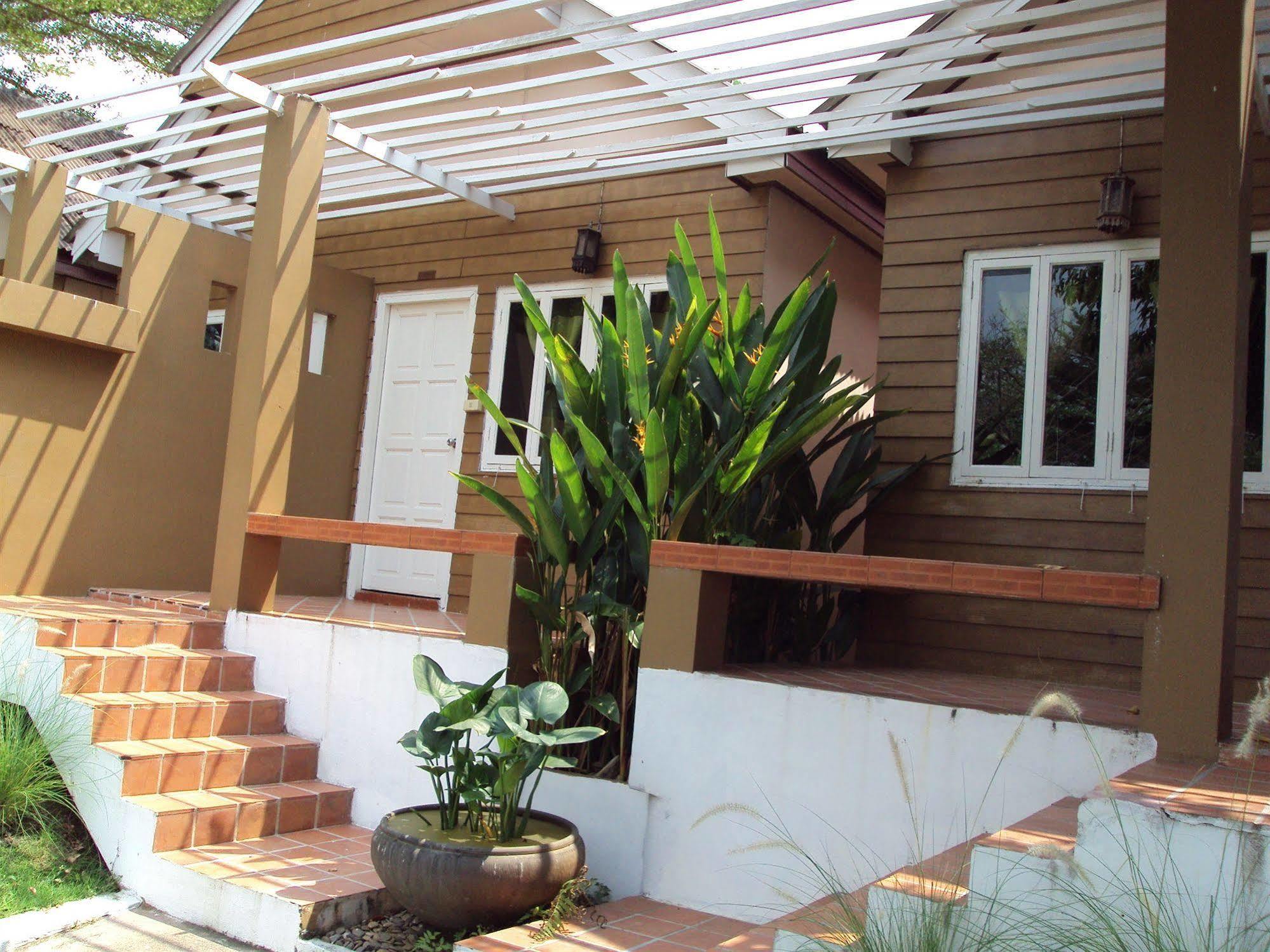 Nontnatee And Restaurant Homestay Bangkok