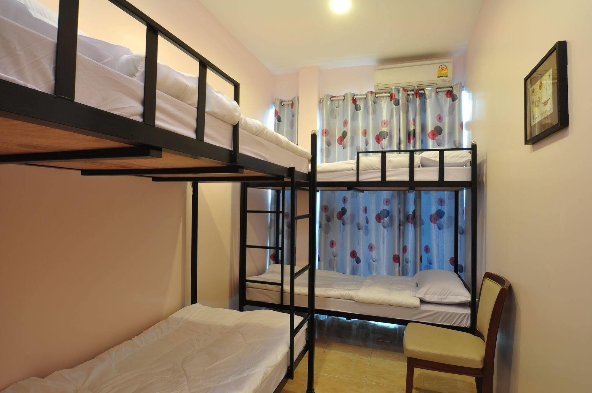 Orchid Hostel *