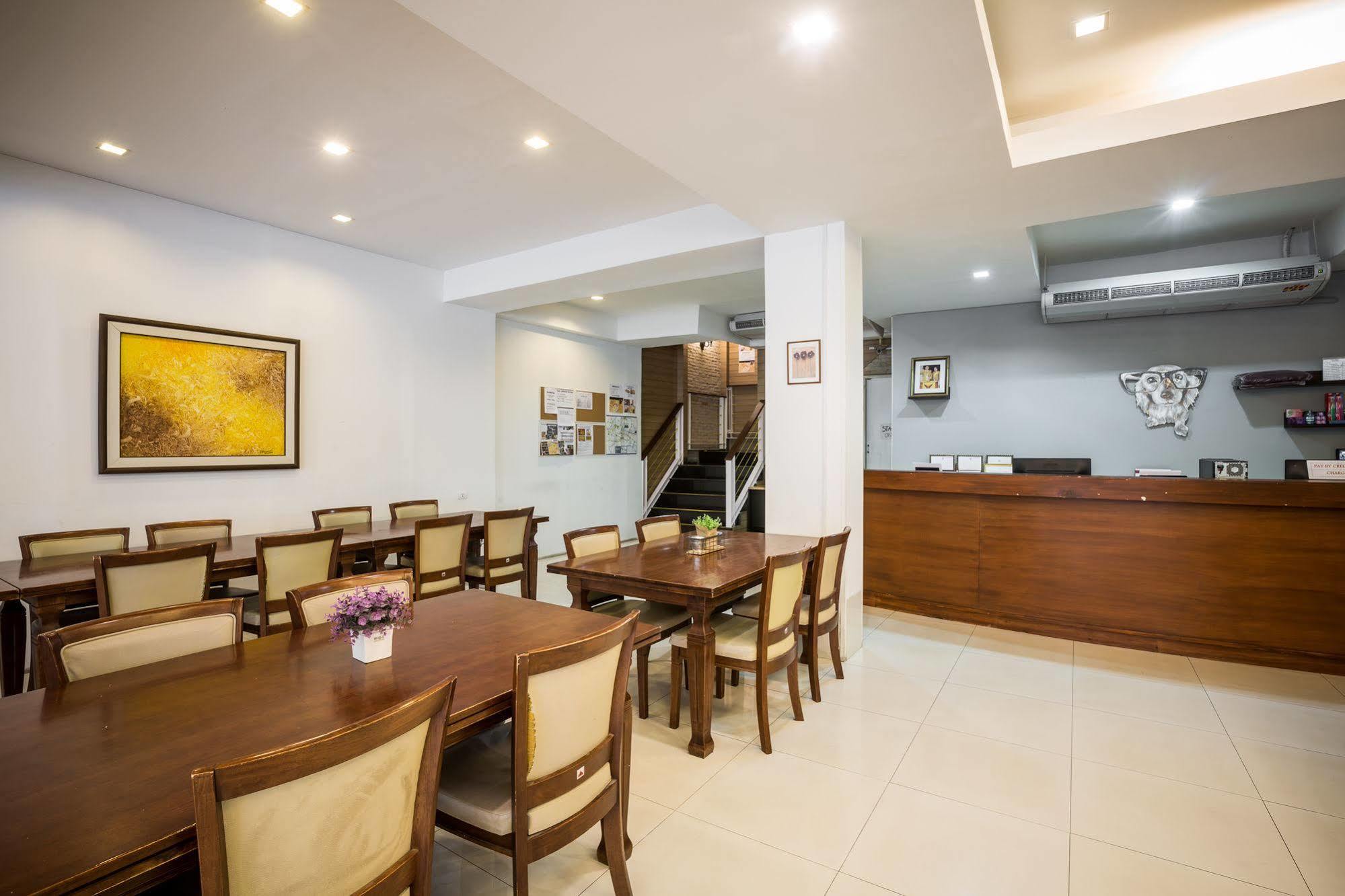 Orchid Hostel *