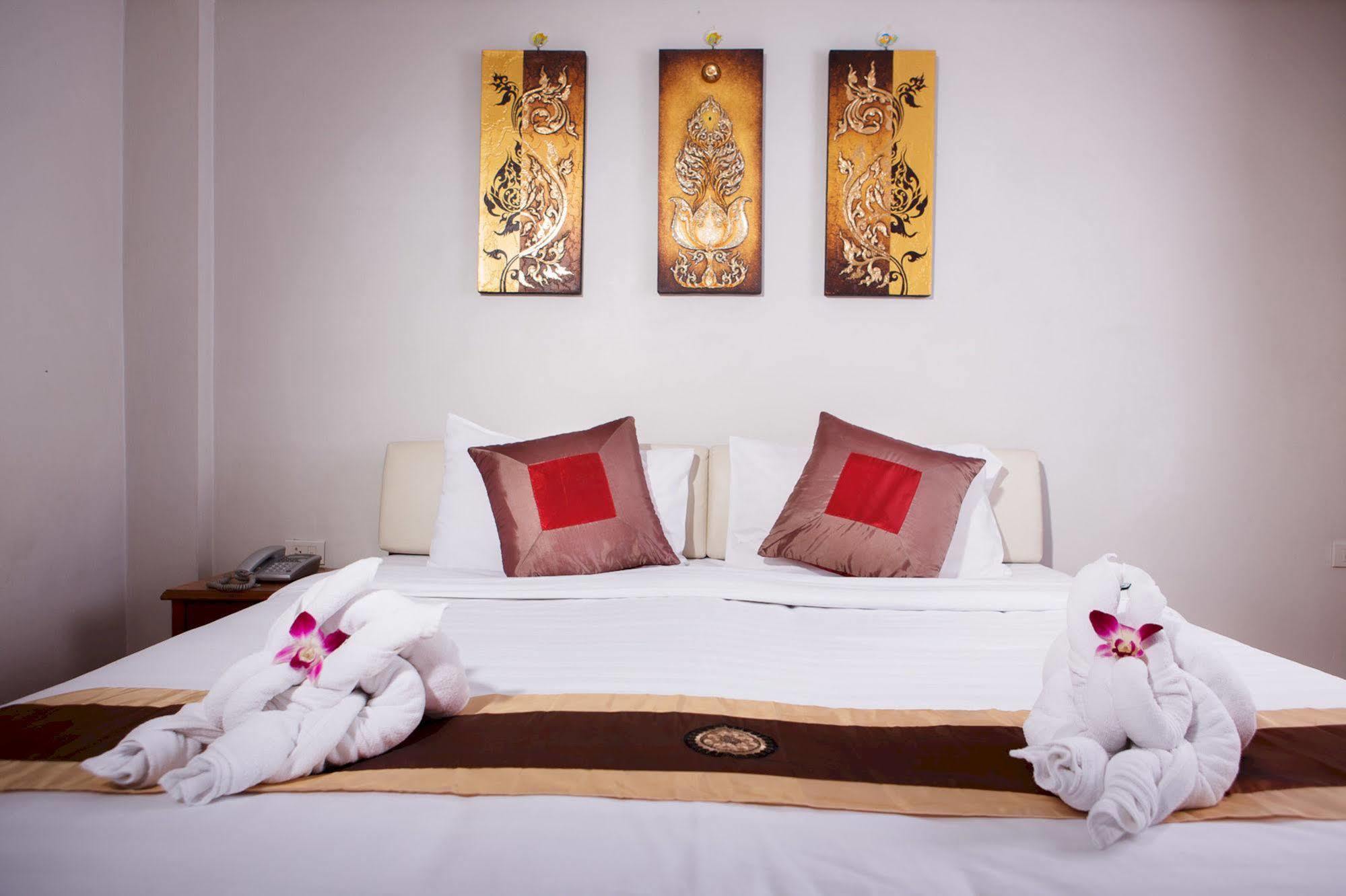 Kc Place Srinakarin 3*