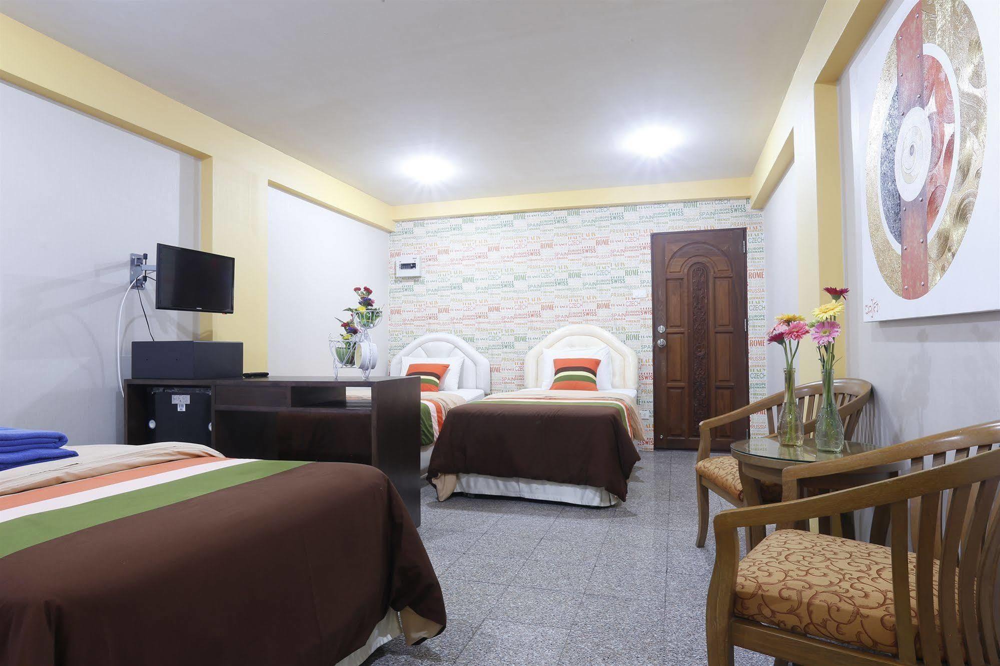 Banglumpoo Place 3*