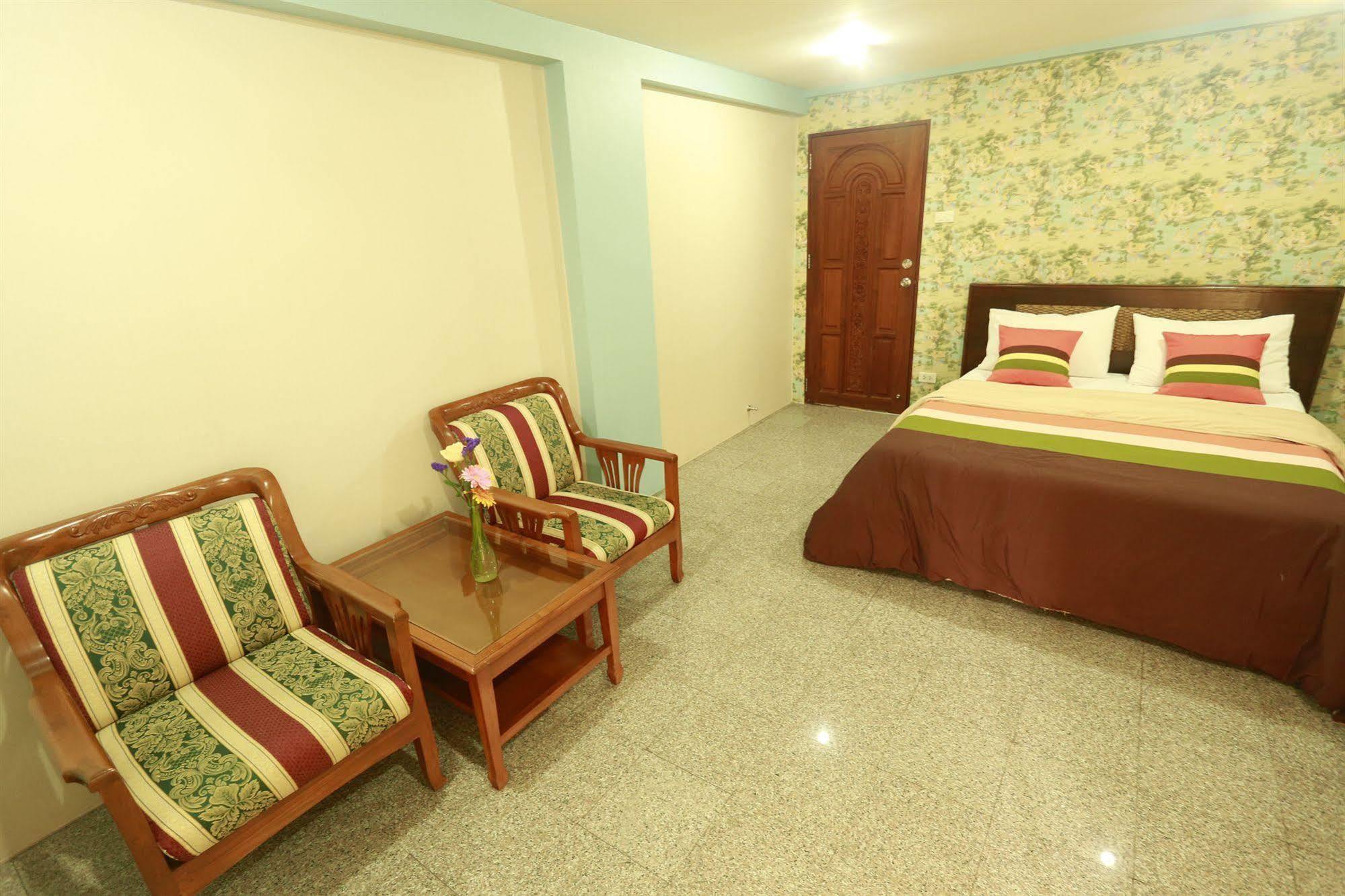 Guest house Banglumpoo Place 3*