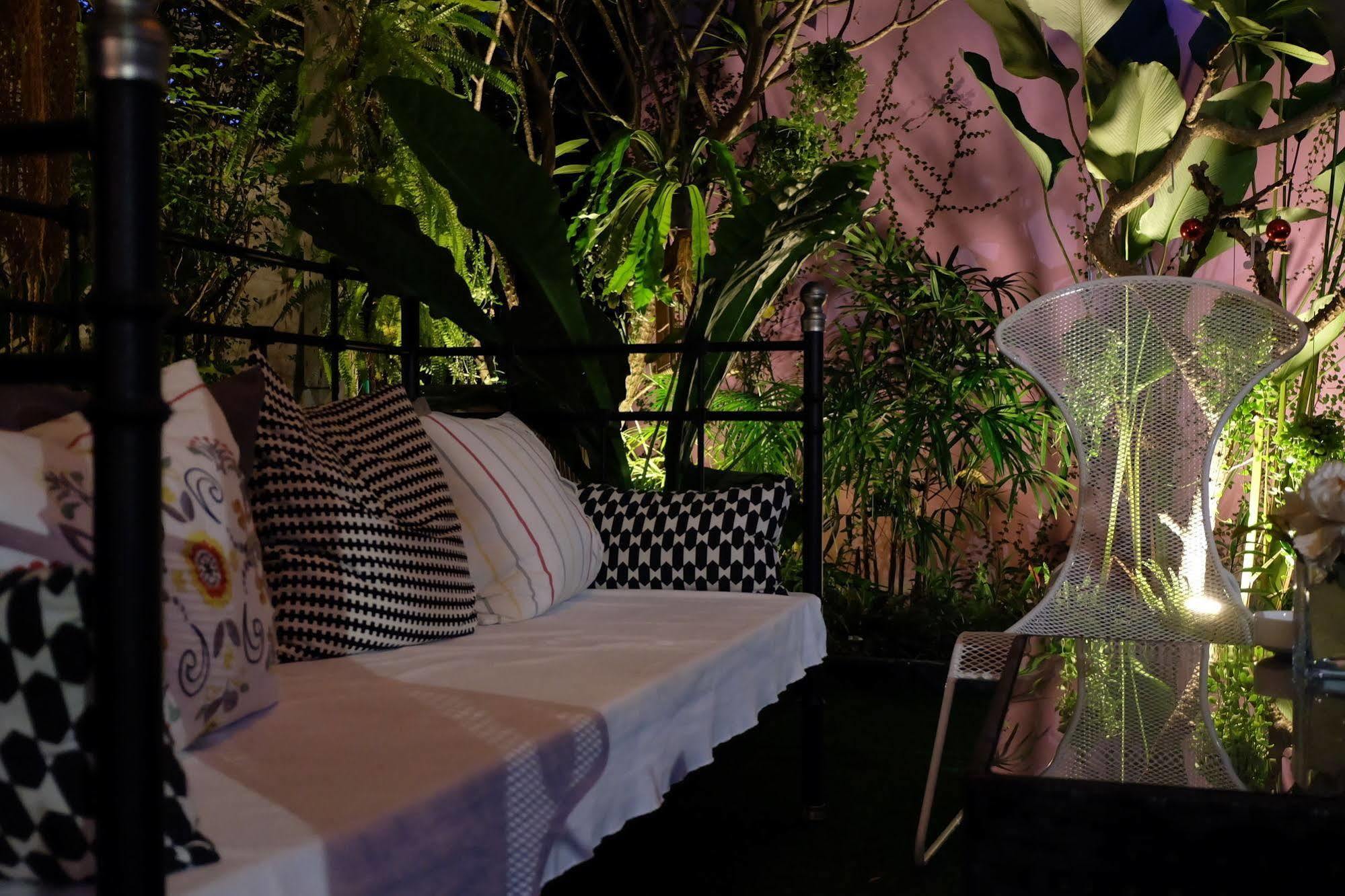 Issara House Hotel 2*