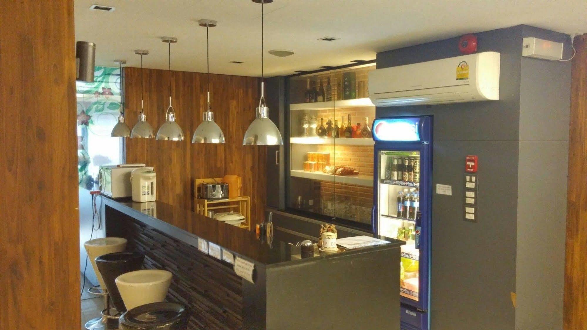 Hotel At One Hualampong 3*