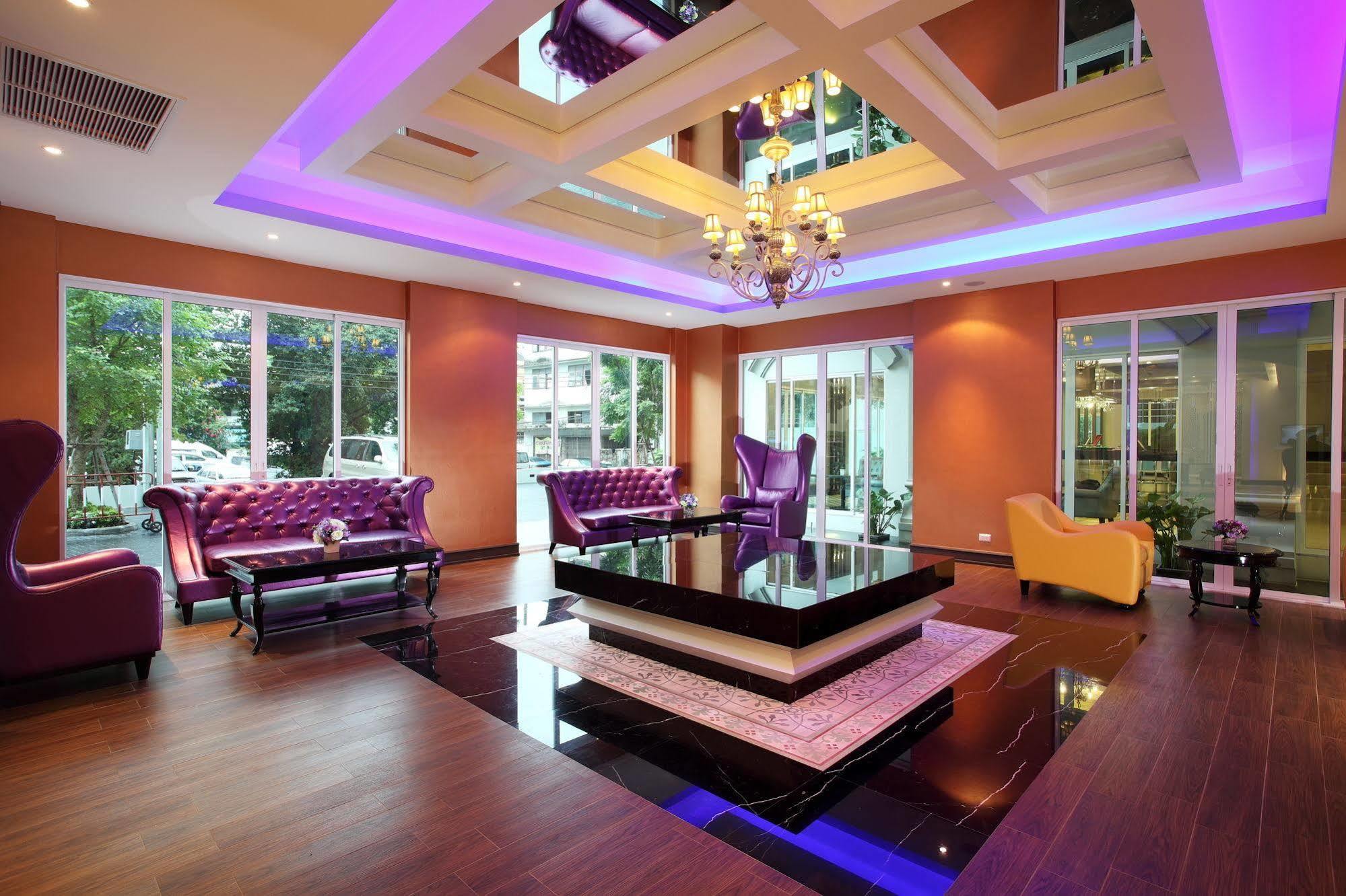 Hotel Chillax 4*