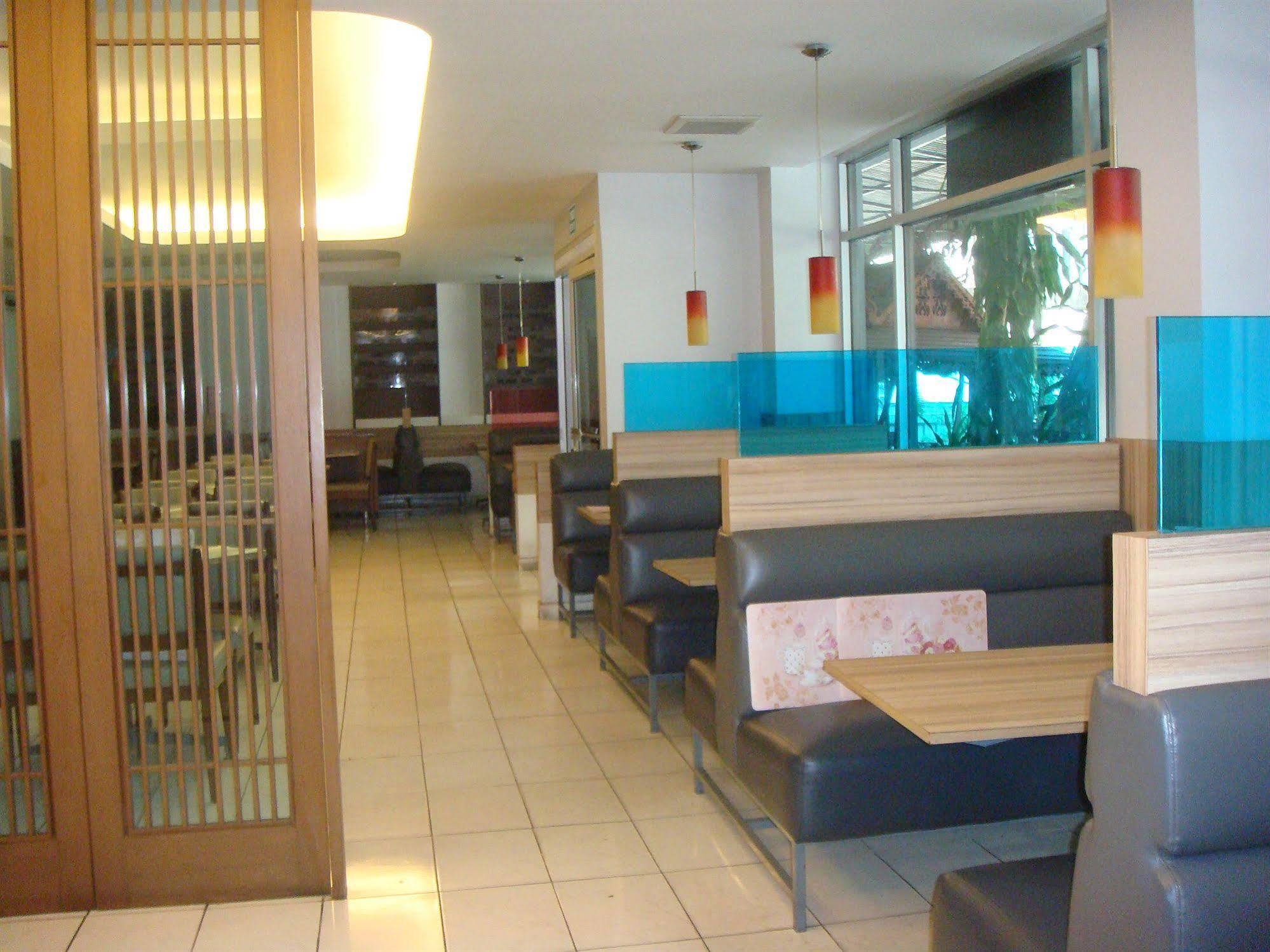 Hotell Florida 2*