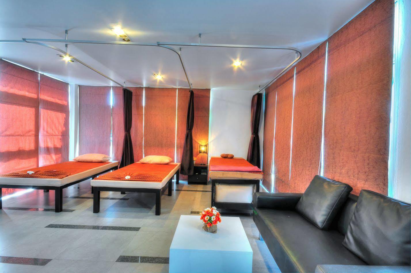 Bs Premier Airport Hotel 3*