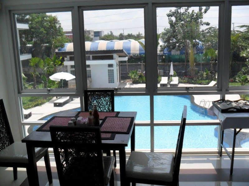 Hotel Bs Premier Airport 3*