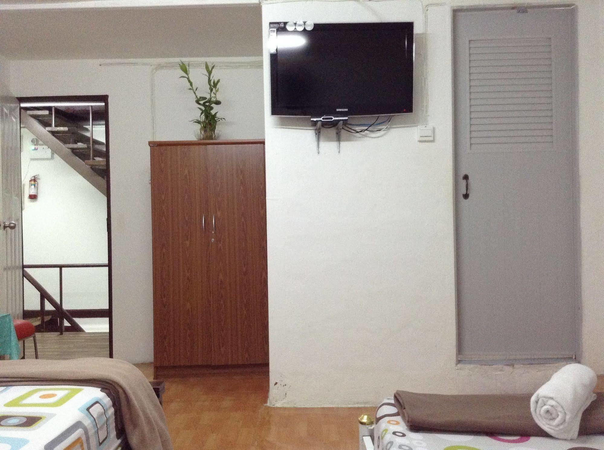 Mint Hostel *