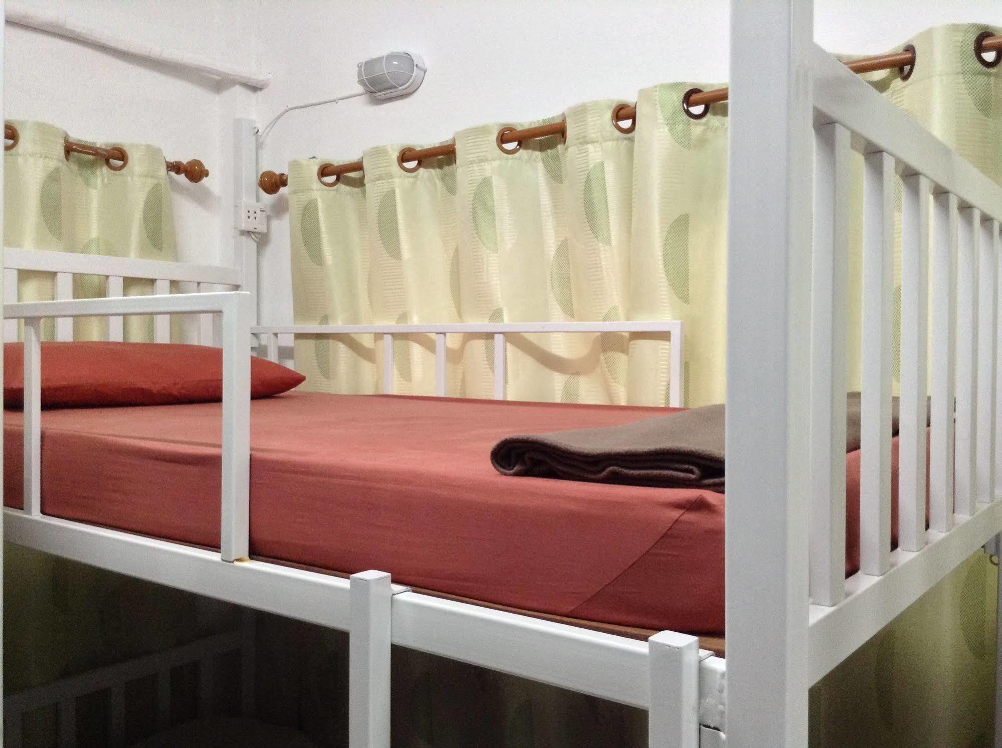 Mint Hostel *