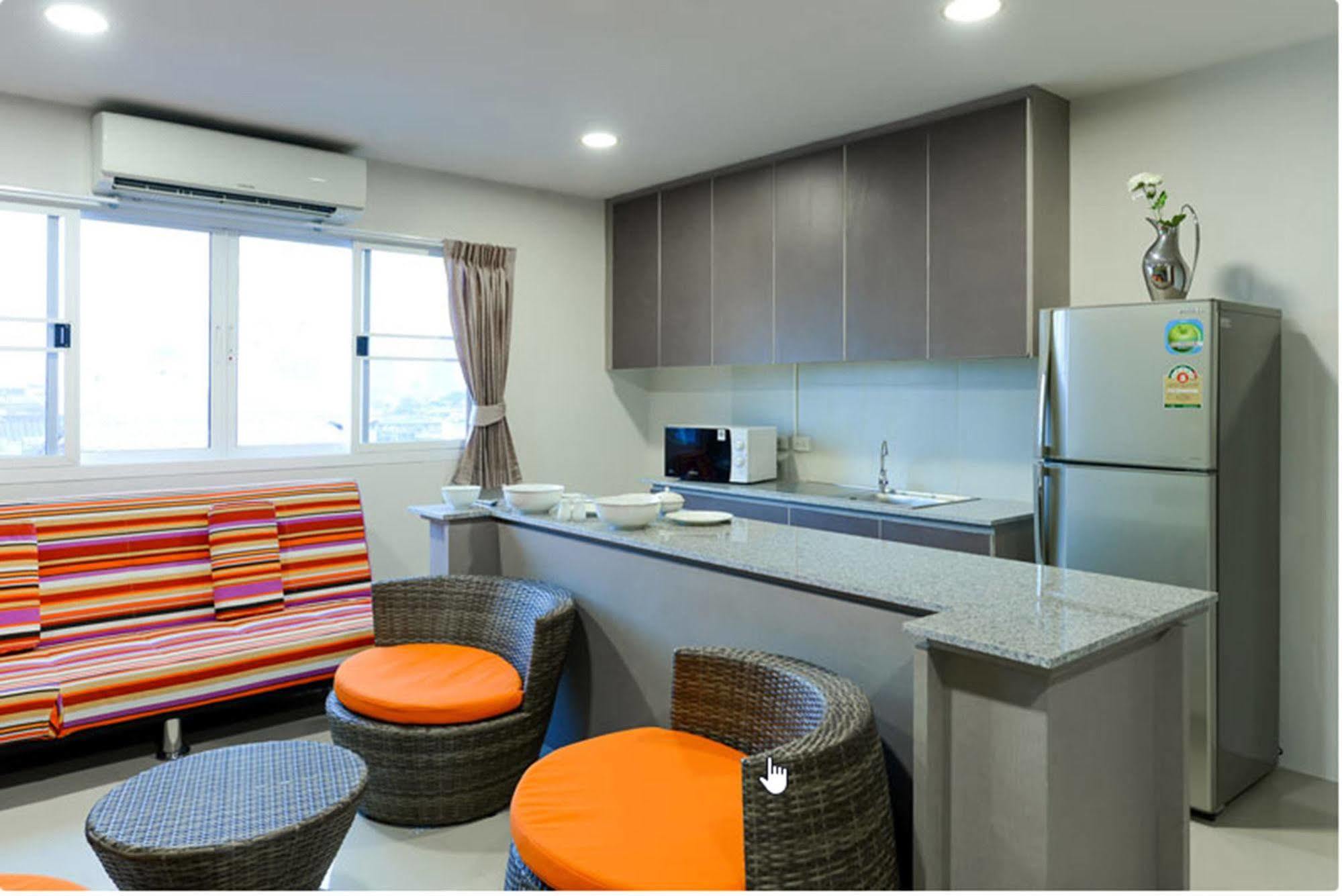 Oyo 460 Int Place Hotel Banguecoque