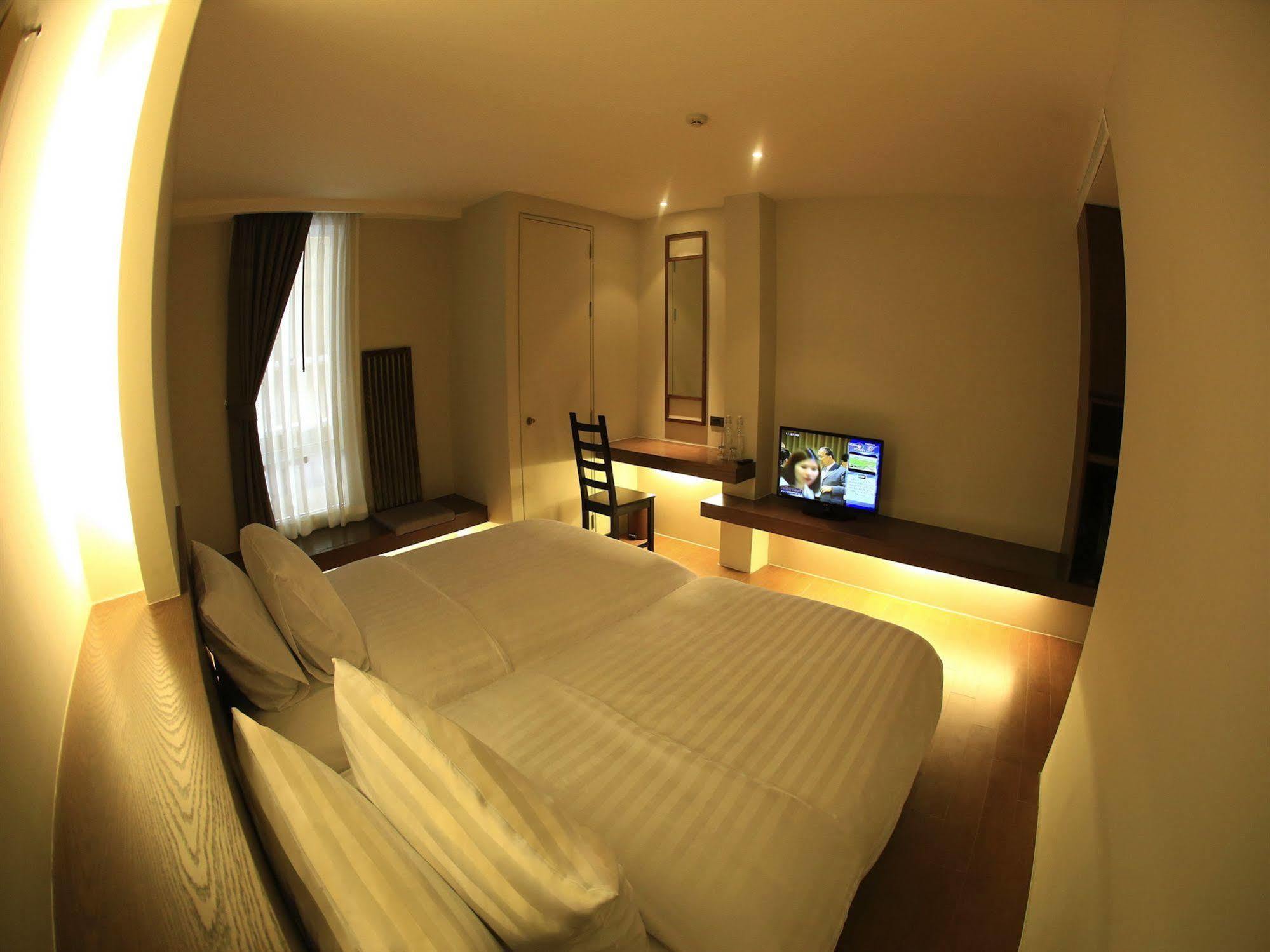 Hotel Silom One