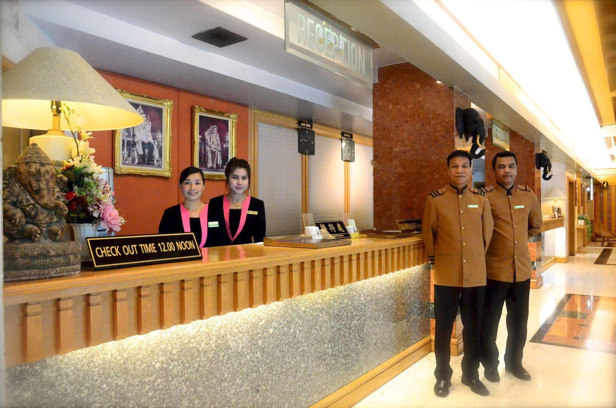 Ratchada Hotel