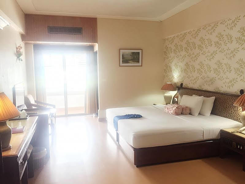 Ratchada Hotel