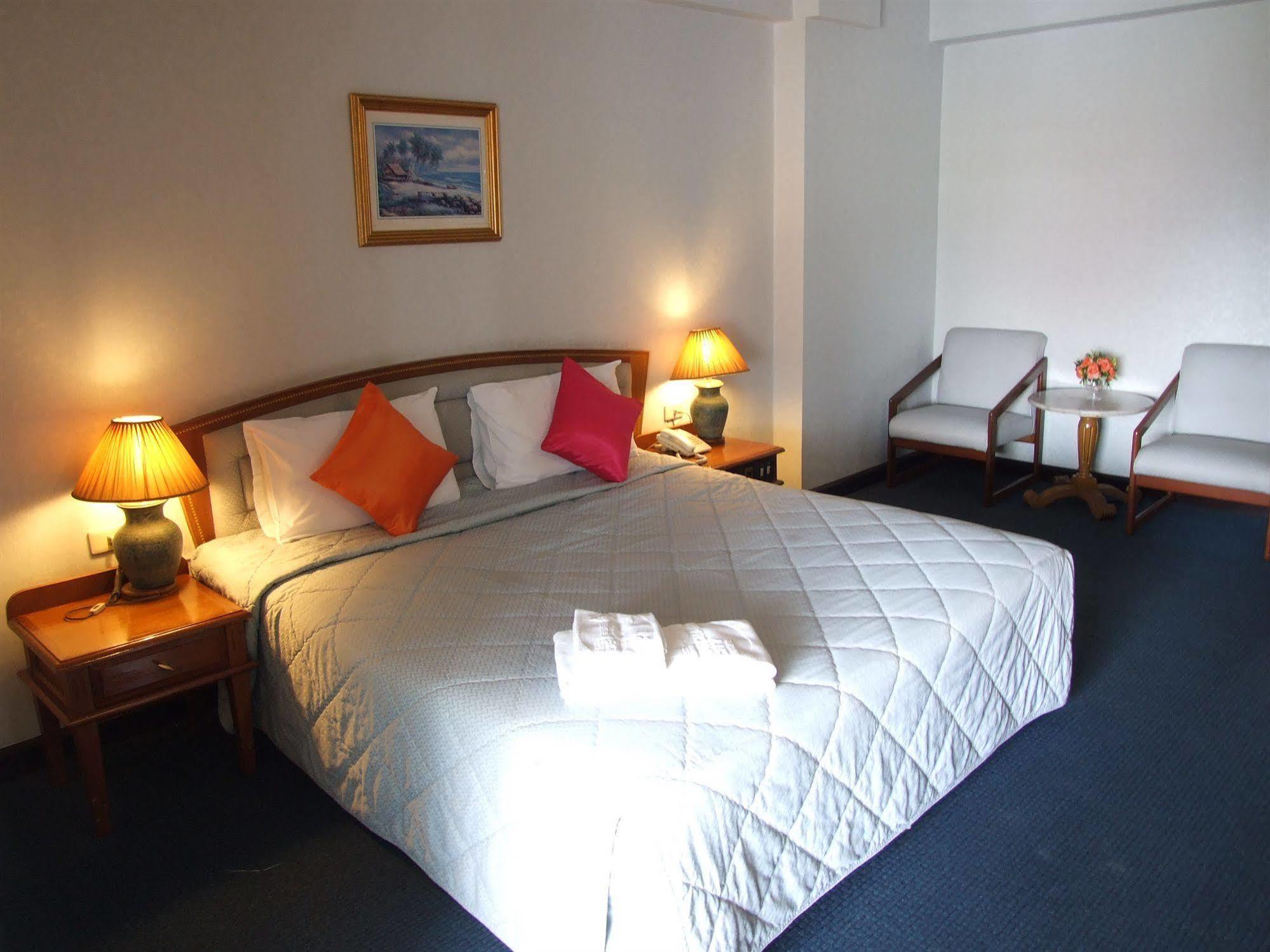 Hotel Ratchada 3*