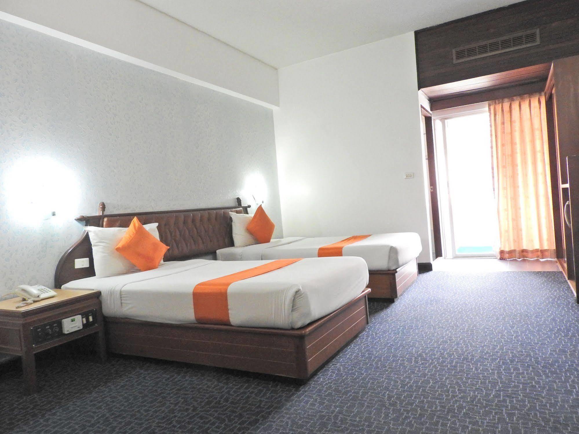 Ratchada Hotel Bangkok