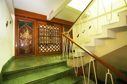 Rajata Hotel 2*