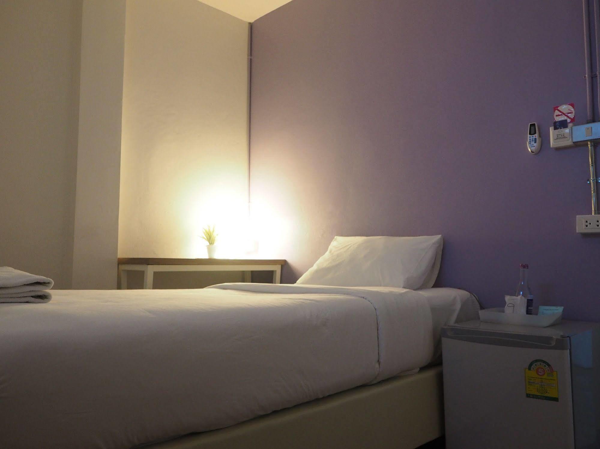 Hotel 63 2*