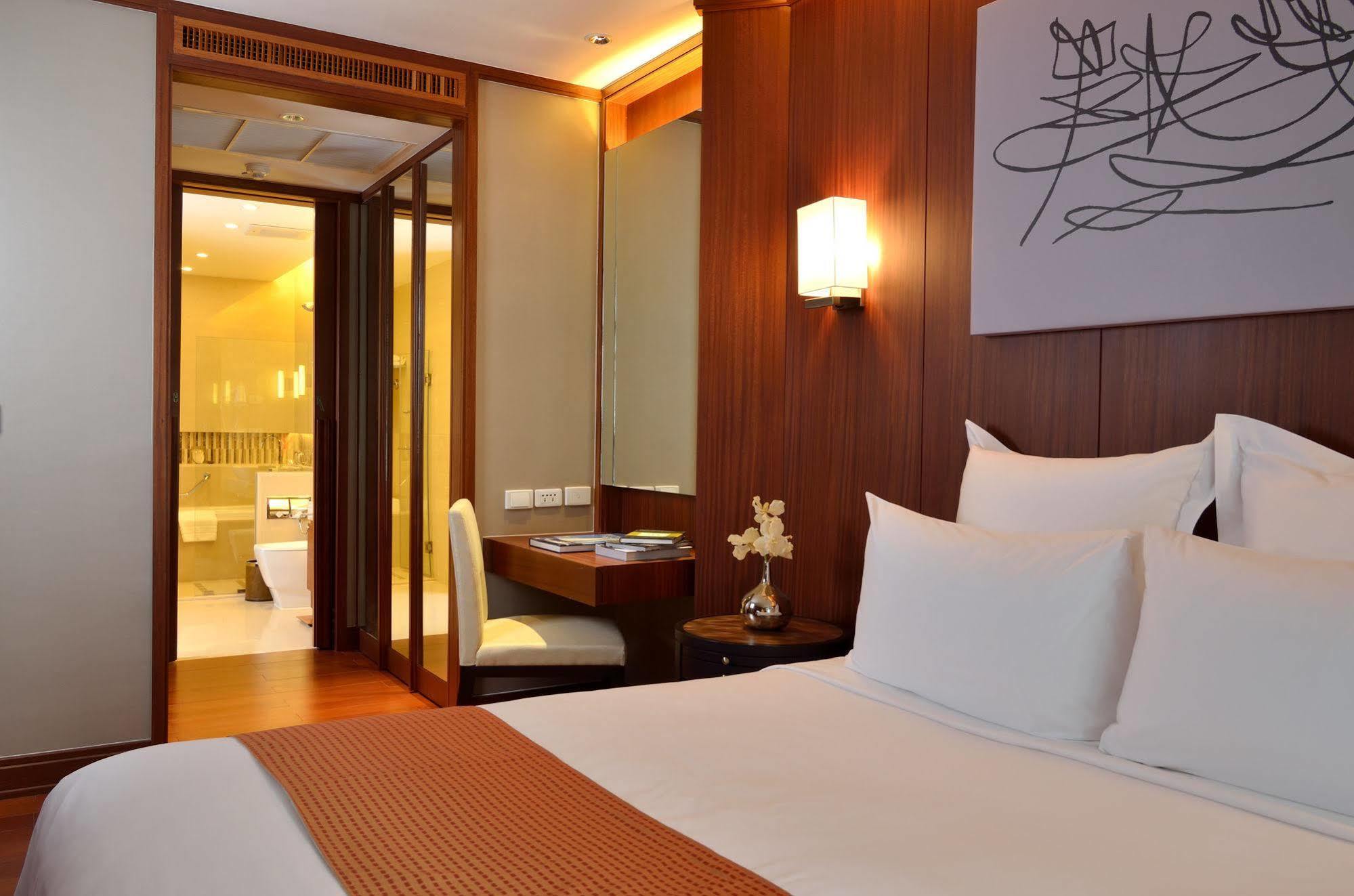 Aetas Khách sạn 5*